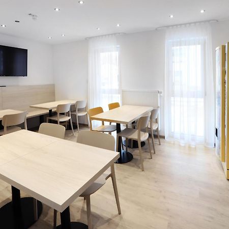 Apartment Hotel 37 Altdorf  Εξωτερικό φωτογραφία