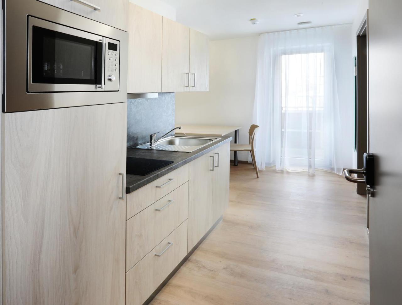 Apartment Hotel 37 Altdorf  Εξωτερικό φωτογραφία