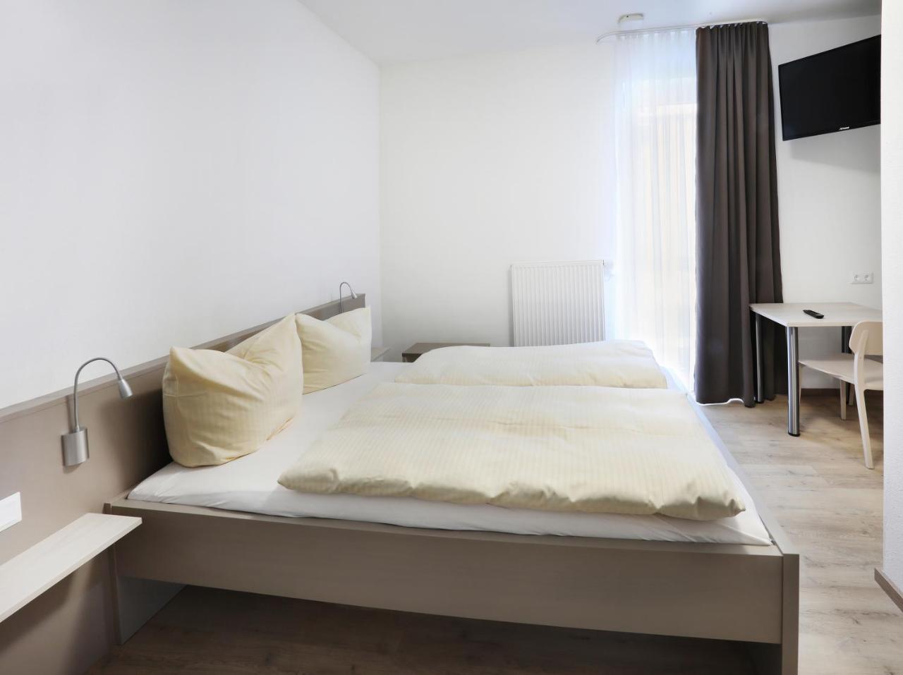 Apartment Hotel 37 Altdorf  Εξωτερικό φωτογραφία